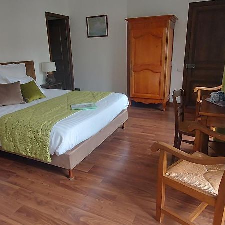 Bed and Breakfast Au Relais De Chaussy Esterno foto
