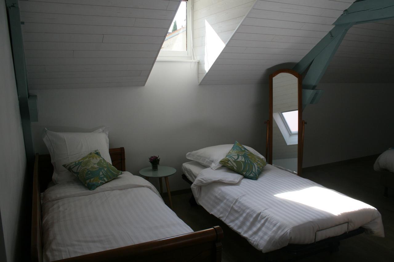 Bed and Breakfast Au Relais De Chaussy Esterno foto